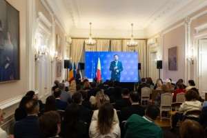 Studiu ASE: Tichetele de masă au generat 1,10% din PIB în 2025, în timp ce reducerea voucherelor de vacanţă şi a tichetelor sociale a frânat economia